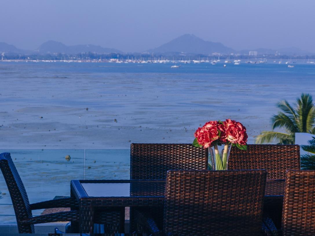 Aqua Villa Rawai Bagian luar foto